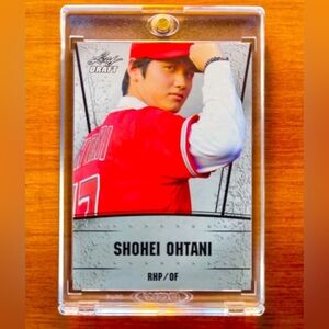 2018 Leaf Shohei Ohtani RC Rookie Los Angeles Dodgers #02 Tipping Hat Dodgers